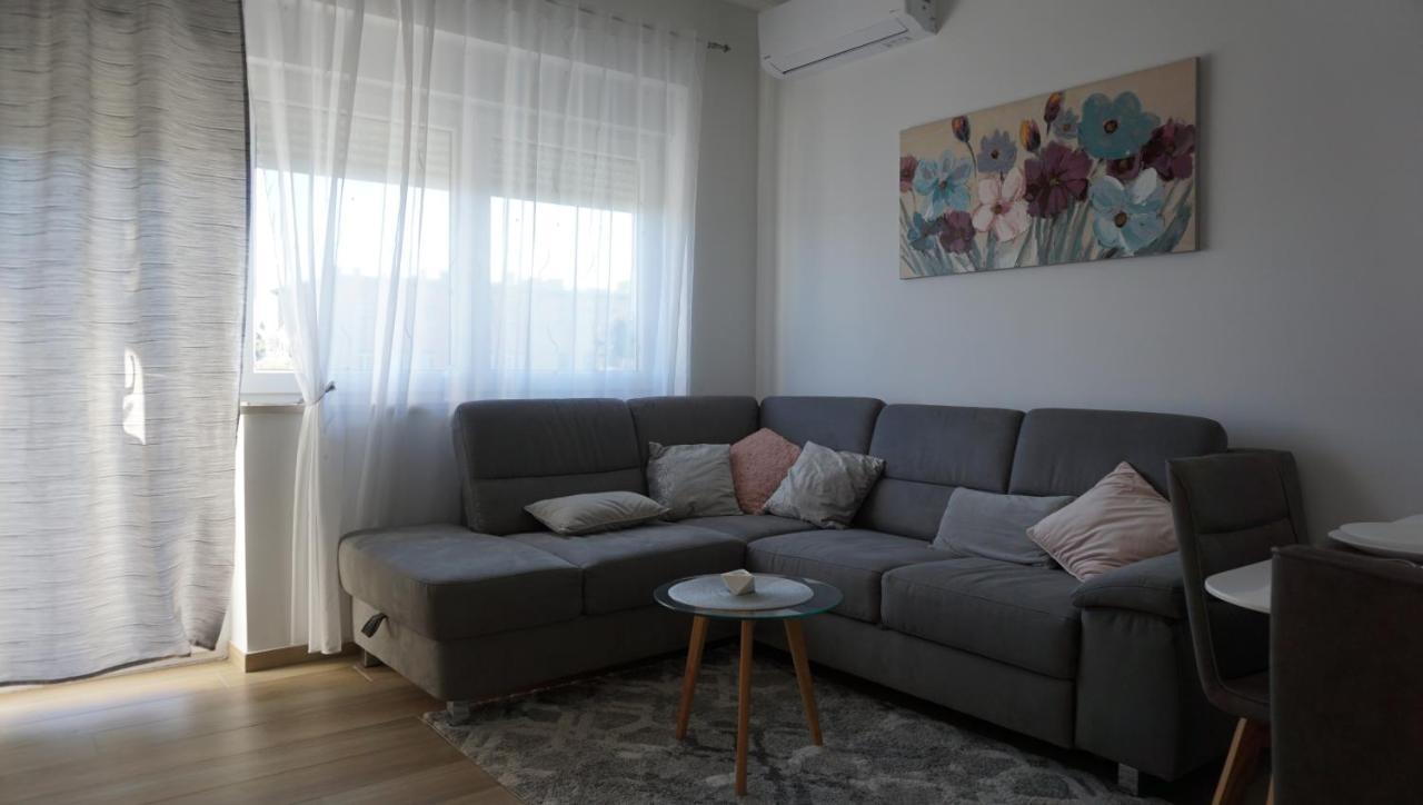 Apartman Luka 普拉 外观 照片