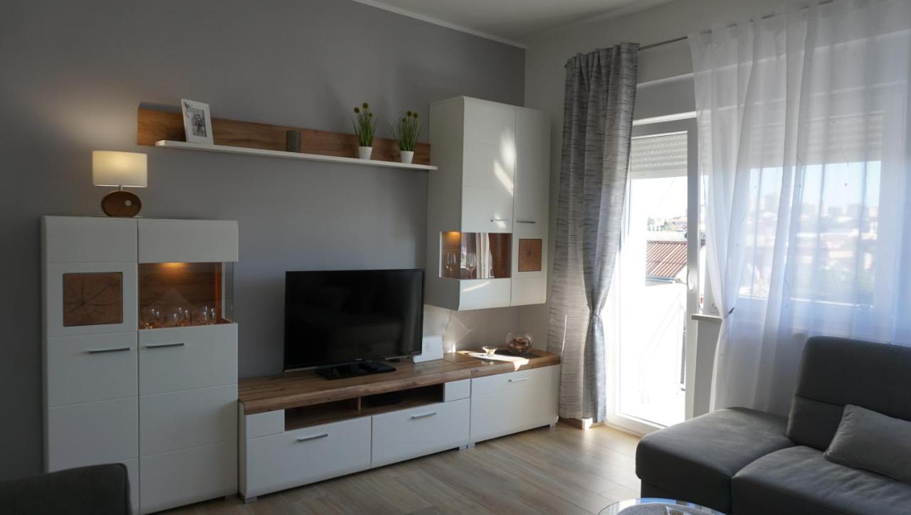 Apartman Luka 普拉 外观 照片